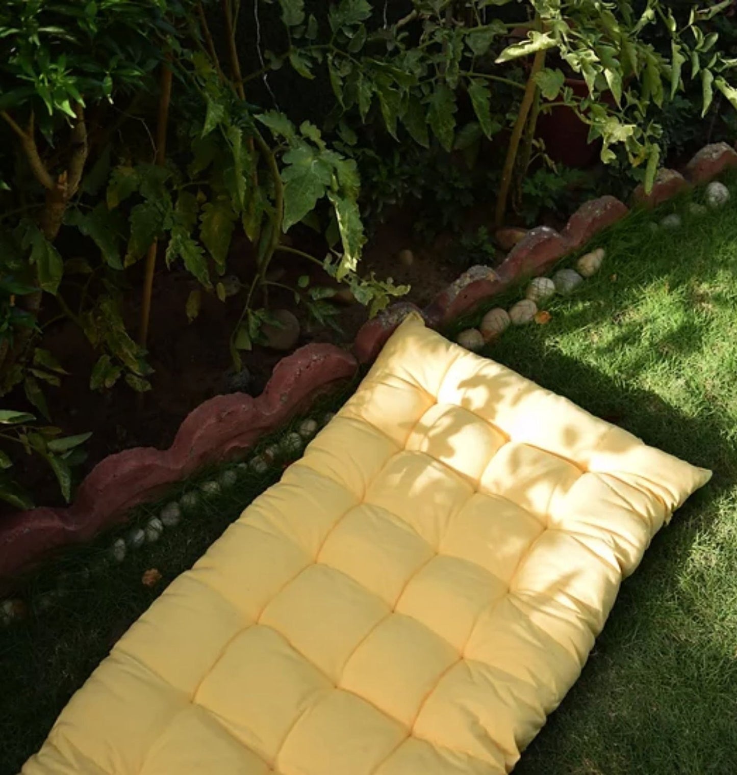 Yellow Floor Mattress Soft And Flexible