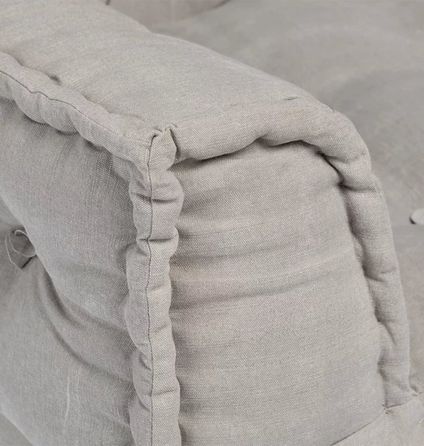 Double Seater Arm Chair Sofa Flexible Design