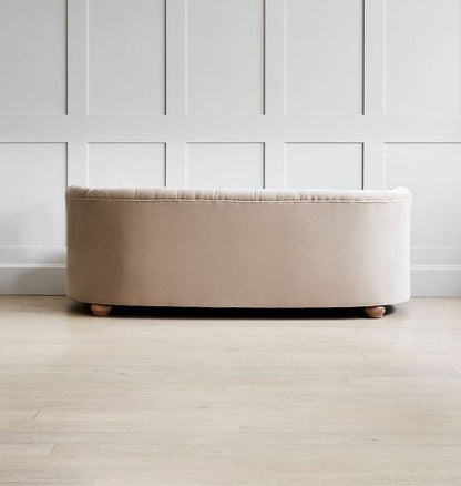 Urban Den Classic Chester Sofa - Elegant and Timeless Design