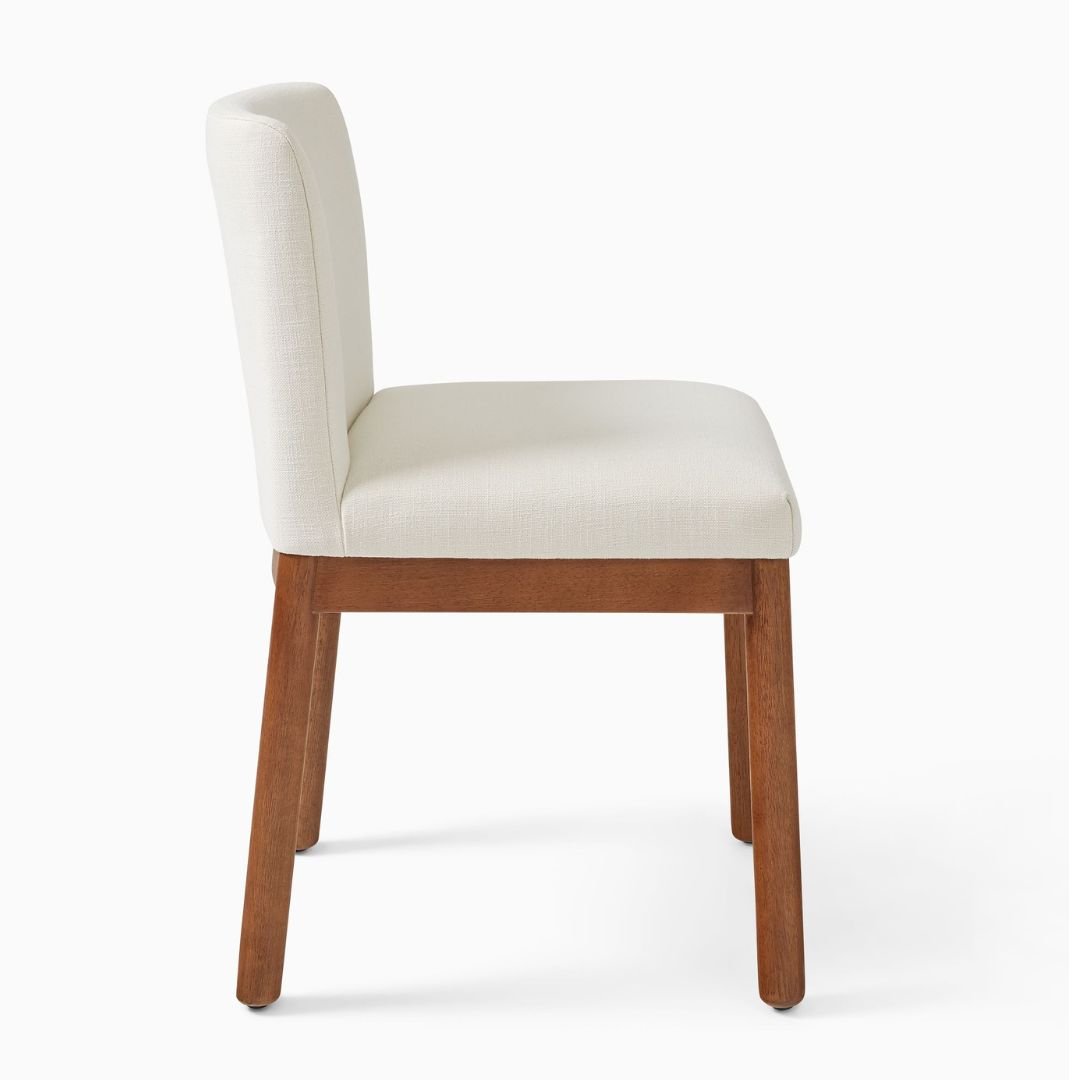 Urban Den Classic Round 4 Seater Dining Table