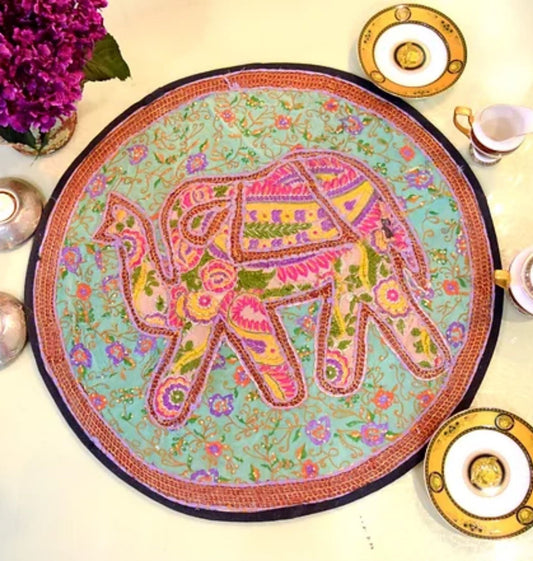 round handmade tapestary