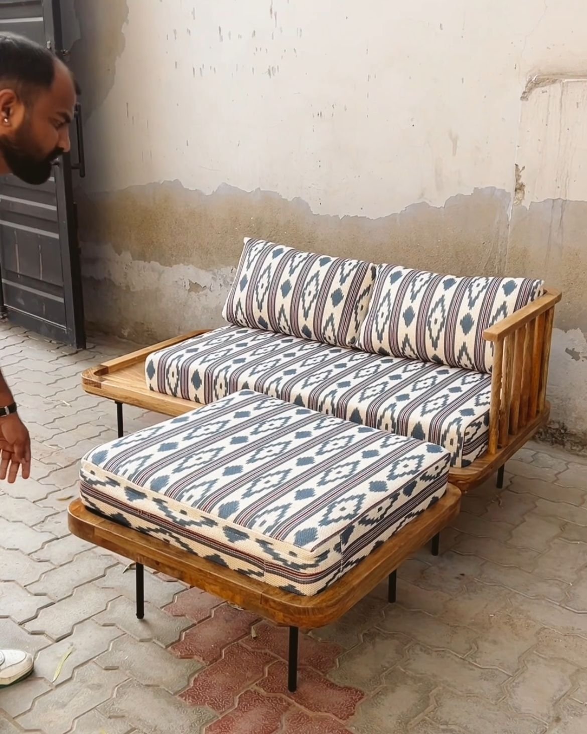 Urban Den Venus Wood 3 Seater Sofa | Customize Sofa